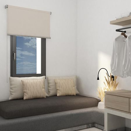 פארוס Omilos Beachfront House מראה חיצוני תמונה