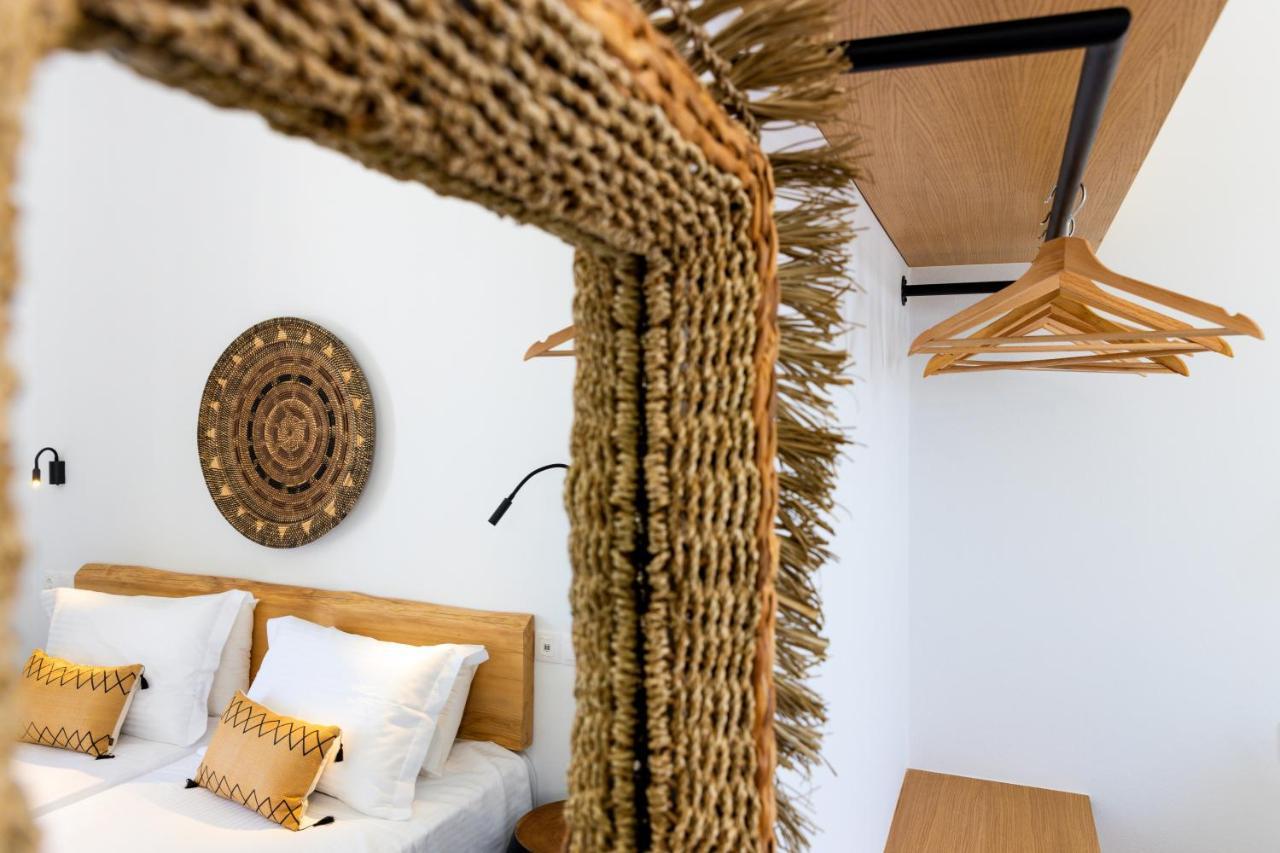 פארוס Omilos Beachfront House מראה חיצוני תמונה