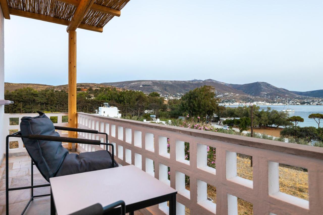 פארוס Omilos Beachfront House מראה חיצוני תמונה