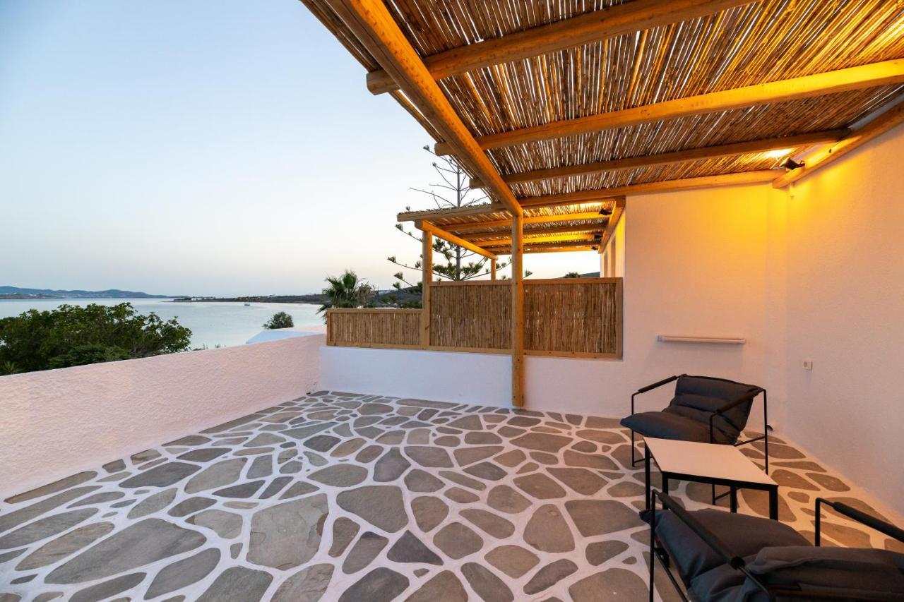 פארוס Omilos Beachfront House מראה חיצוני תמונה