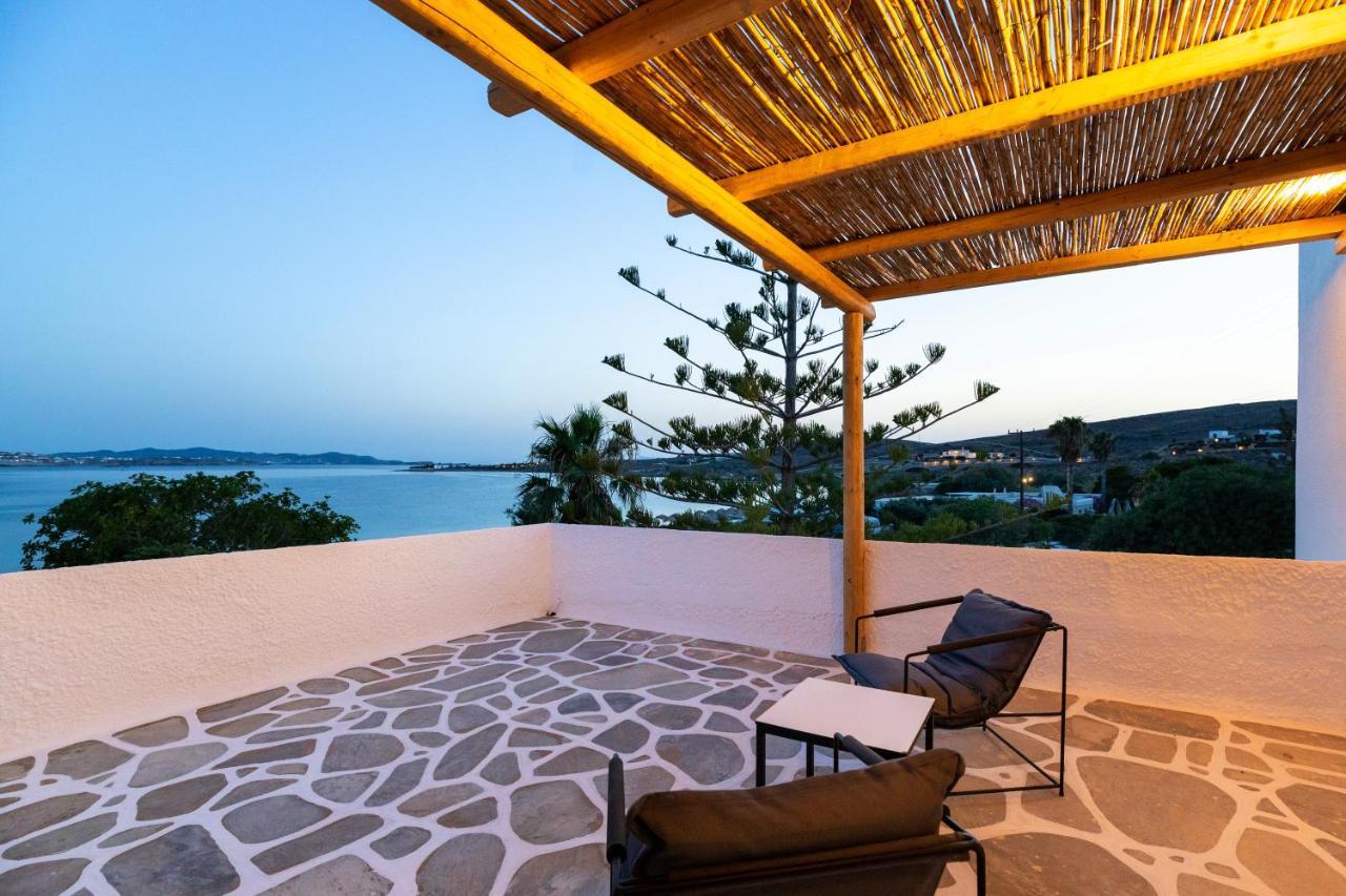 פארוס Omilos Beachfront House מראה חיצוני תמונה