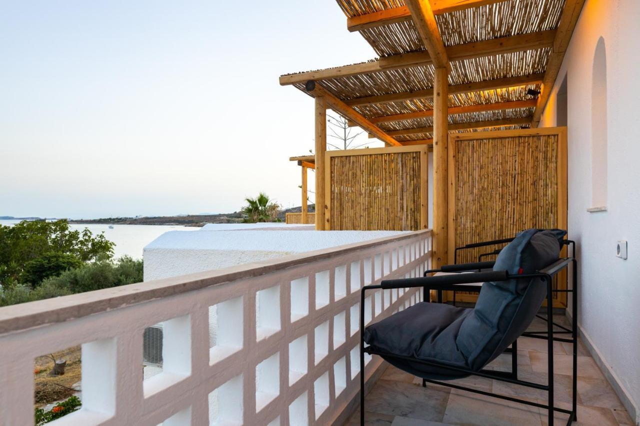 פארוס Omilos Beachfront House מראה חיצוני תמונה
