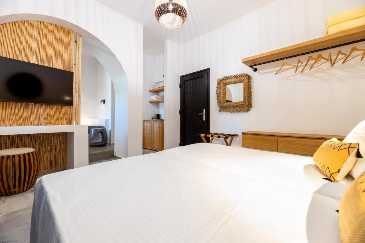 פארוס Omilos Beachfront House מראה חיצוני תמונה